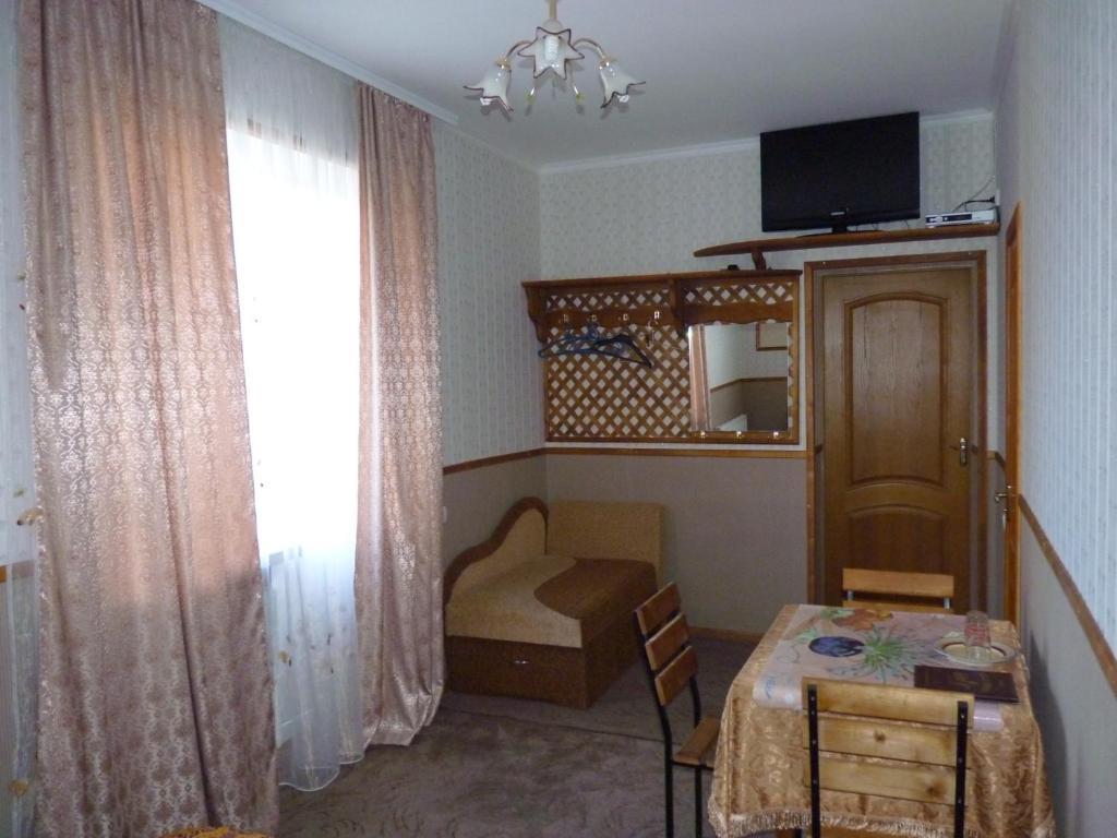 Villa Ruben Kamianets-Podilskyi Room photo